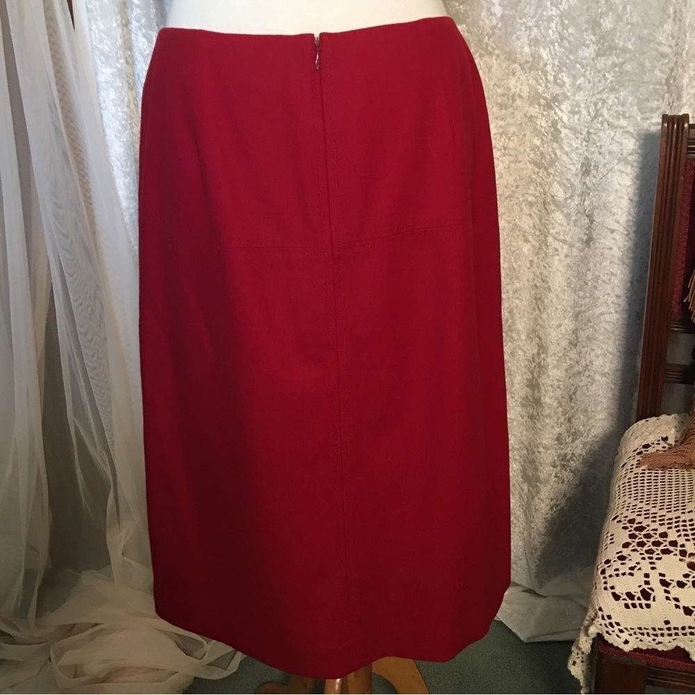Ann Taylor Red Pencil Skirt in Wool blend  Size 12P